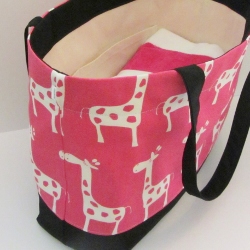 giraffe tote side