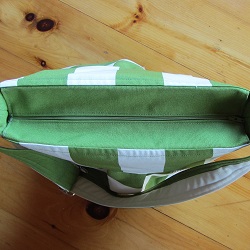 hobo zipper closure
