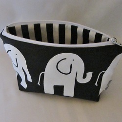 pouch elephant 250
